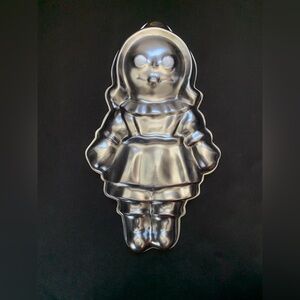 Raggedy Anne Cake Pan, 1970